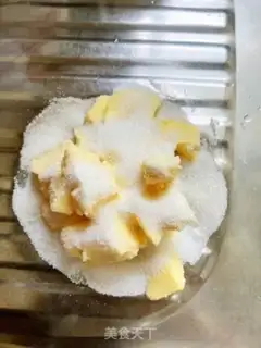 Make Salted eggs, Margaret step 1