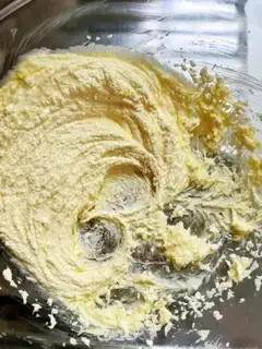 Make Salted eggs, Margaret step 2