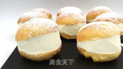 Make Roman cream bread step 19