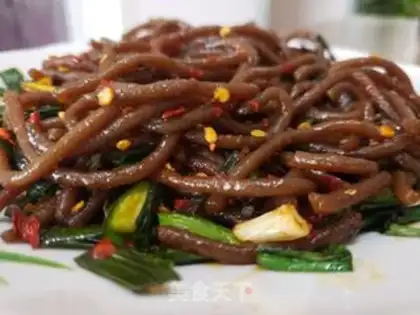 Make Spicy potato noodles step 5