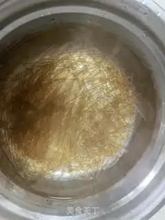 Make A yogurt fan step 0