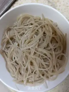 Make A yogurt fan step 1