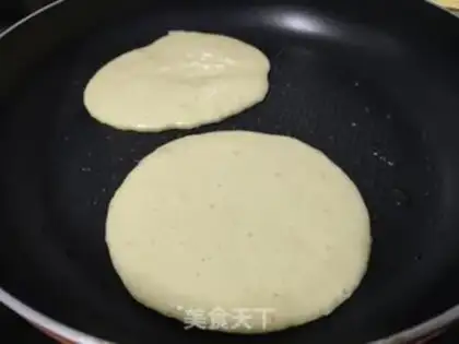 Make Red bean egg pancakes step 3