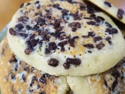 Make Red bean egg pancakes step 6
