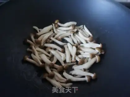 Make Crab mushrooms and fried eggs step 3