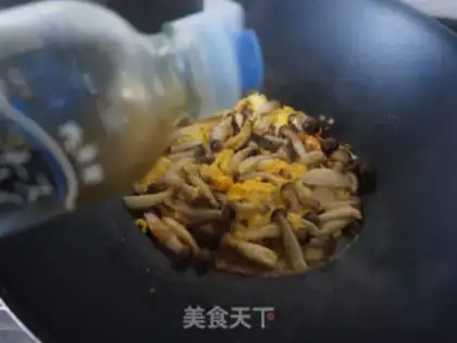 Make Crab mushrooms and fried eggs step 6