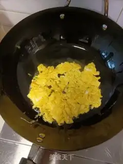 Make Eggs, fried beans step 5