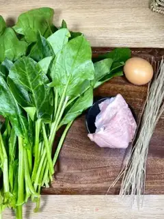 Make Spinach omelet soup step 0