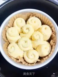 Make Tore bread with your hands step 9