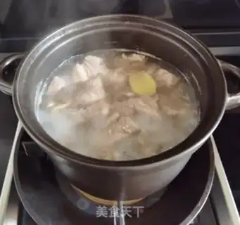 Make Roach and lamb soup step 3