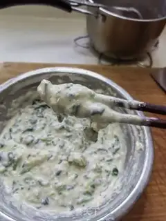 Make Spinach omelet step 4
