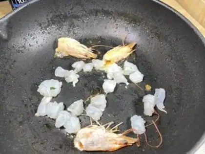 Make Pine shrimp plum soup step 6