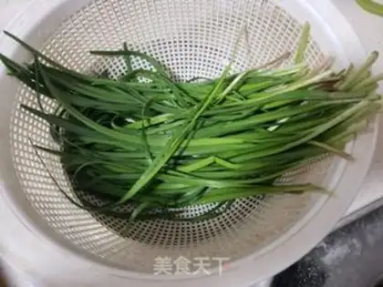 Make An egg box of celery step 0