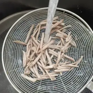 Make Spaghetti noodles step 6