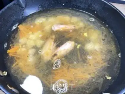 Make Pine shrimp plum soup step 8