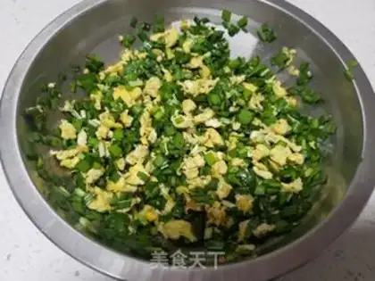 Make An egg box of celery step 5