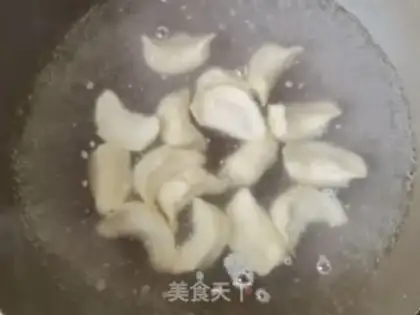 Make Noodle eggs, lumbar soup step 4