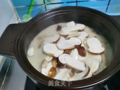 Make Puffy and black fish soup step 6