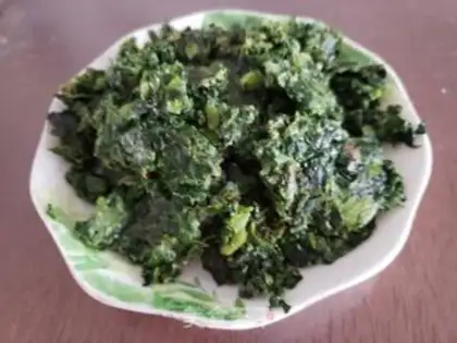 Make Spinach egg pancakes step 3
