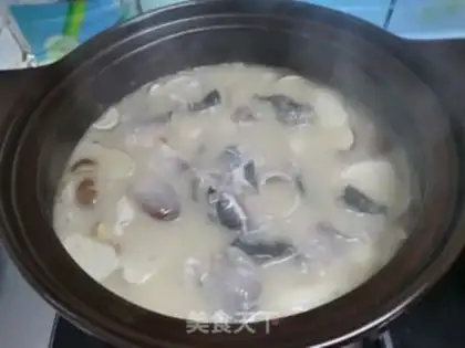 Make Puffy and black fish soup step 7