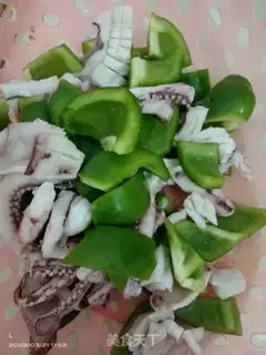 Make Squid pepper step 0