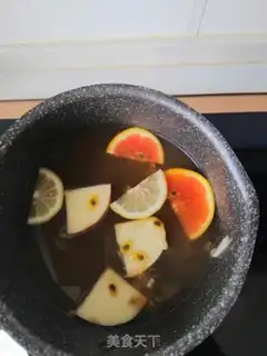 Make Five minutes of fruit tea step 1