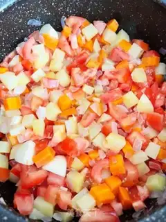 Make Family borscht step 6