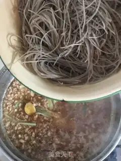 Make Onion ants on the tree step 8