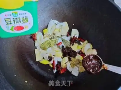 Make Sour soup and bones step 1