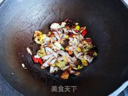 Make Sour soup and bones step 2