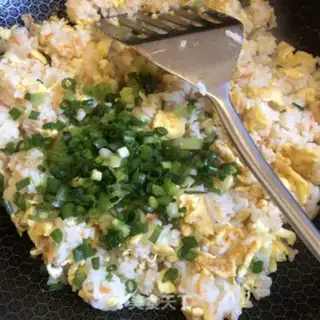 Make Onion egg fried rice step 10