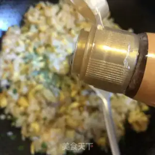 Make Onion egg fried rice step 12