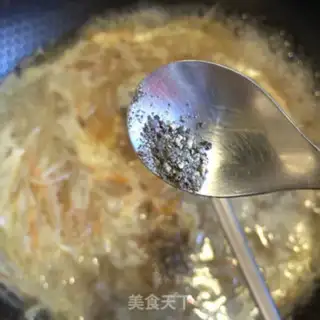 Make Onion egg fried rice step 18