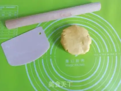 Make Strawberry Gretel step 7