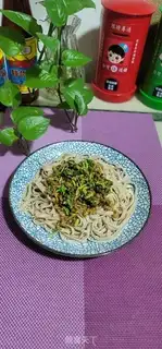 Make Scrambled meat sauce with black noodles step 12