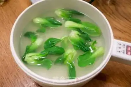 Make Egg soy noodles step 6