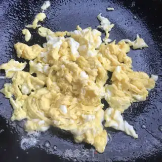 Make Garlic salami fried rice step 3