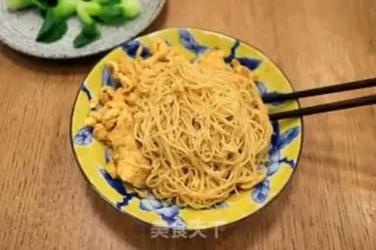 Make Egg soy noodles step 7