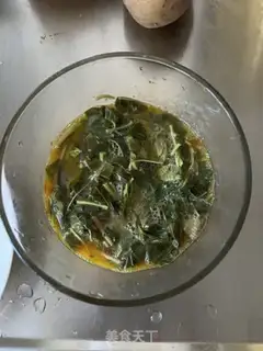 Make Fried eggs step 3