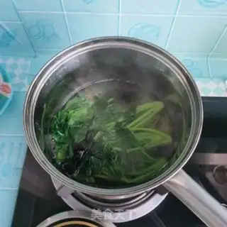 Make Wood and spinach step 1
