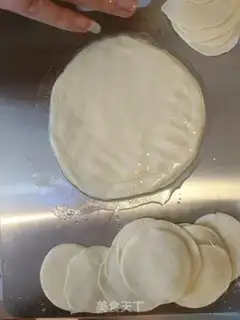Make Spring rolls as thin as wings step 0