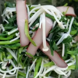 Make Garlic eggs with noodles step 9