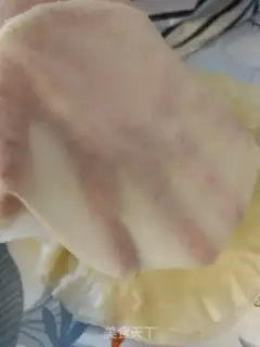 Make Spring rolls as thin as wings step 3