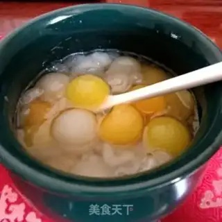 Make A three-coloured ball with snow clams step 15
