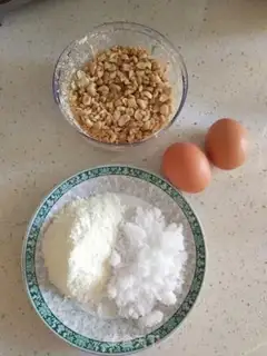 Make Peanut souffle step 0