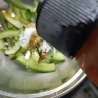 Make Scrambled eggs step 2