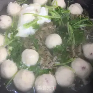 Make Fishball egg noodles step 7