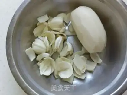 Make Lily