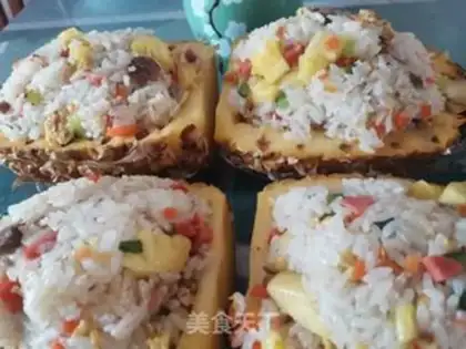 Make Pineapple rice step 4