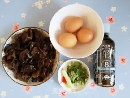 Make Blackwood fried eggs step 0